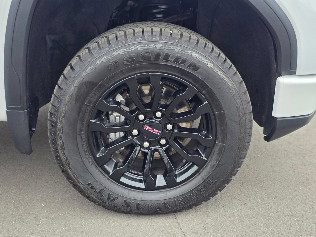Used 2023 GMC Sierra 1500 AT4X AWD/4WD image 8