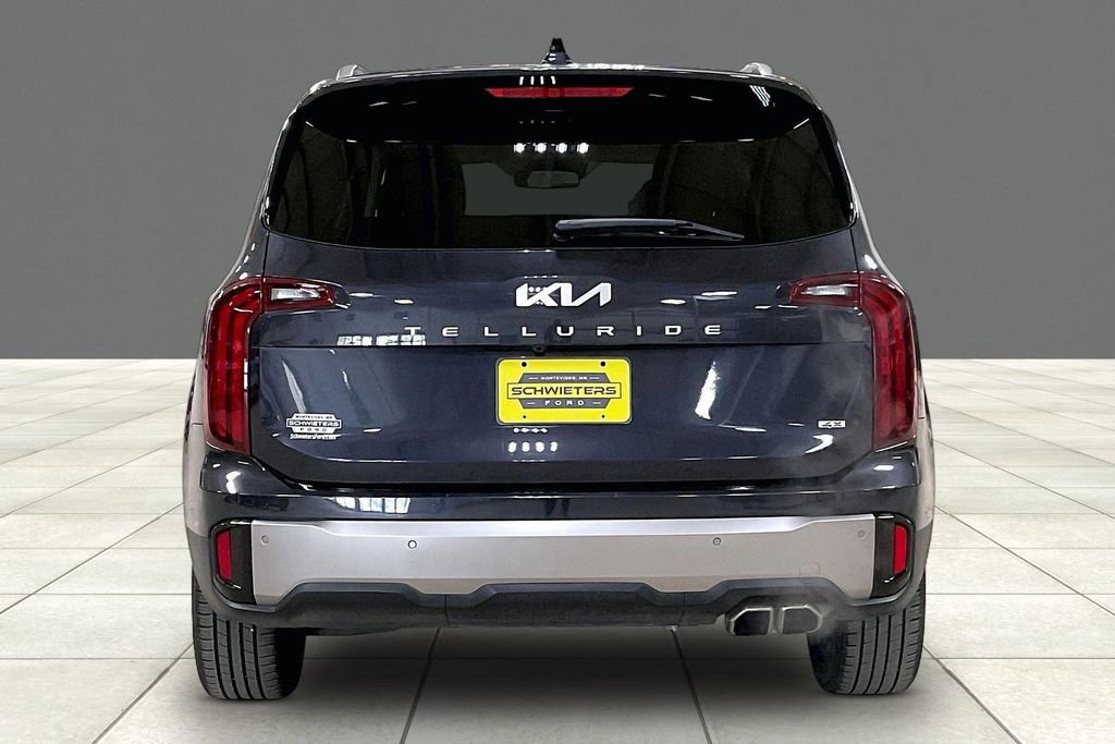 Used 2025 Kia Telluride S image 4