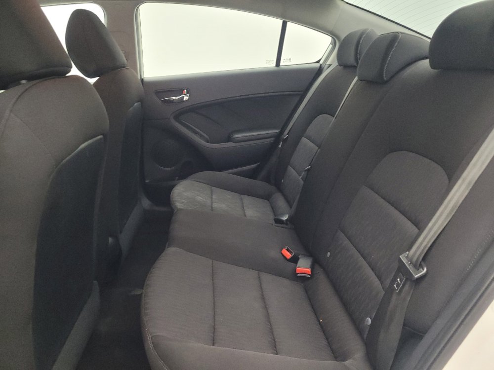Used 2016 Kia Forte LX FWD image 18