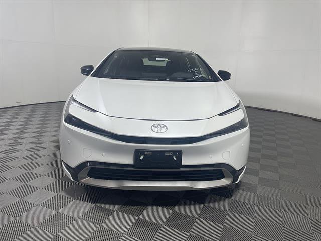 New 2026 Toyota Prius Plug-In Hybrid FWD video 2