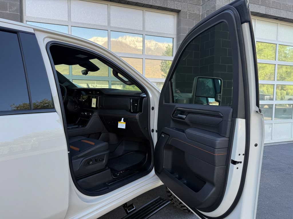 Used 2026 GMC Sierra 2500 AT4 w/ AT4 Premium Plus Package AWD/4WD image 44