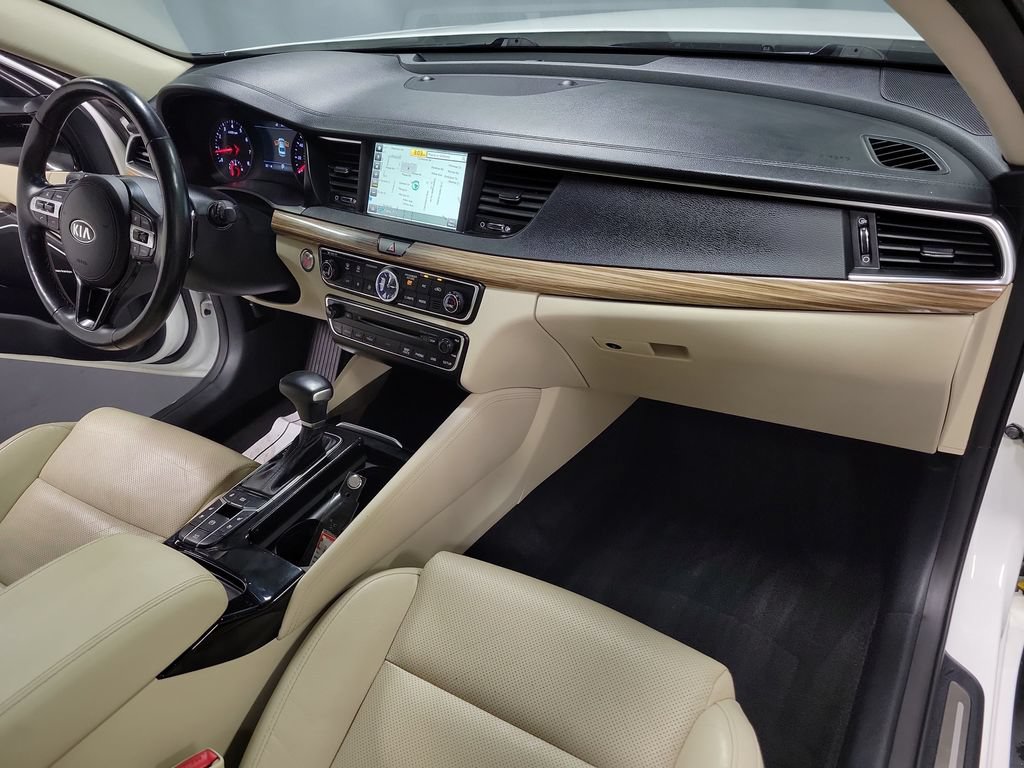 Used 2017 Kia Cadenza Technology FWD image 35