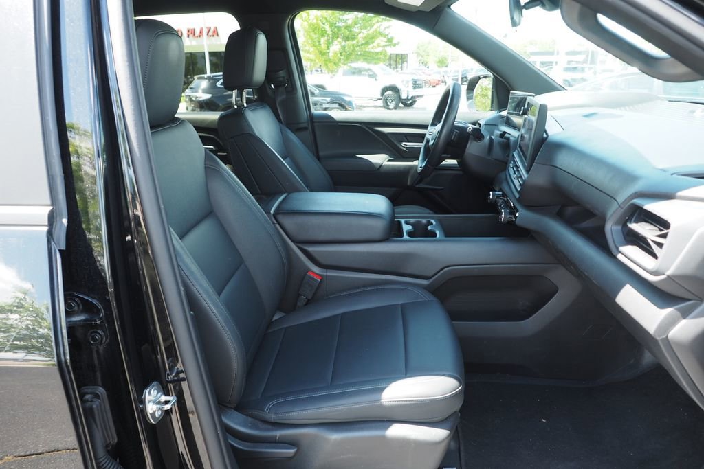 Used 2024 Chevrolet Silverado EV W/T AWD/4WD image 21
