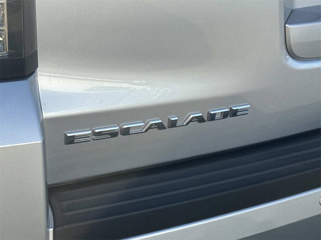 Used 2020 Cadillac Escalade Luxury image 20