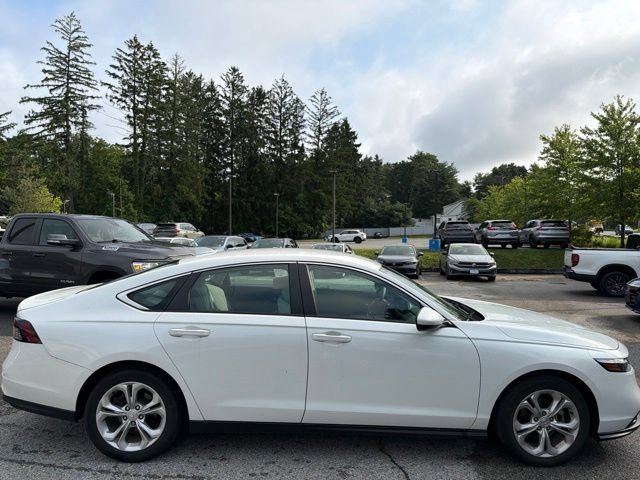Used 2024 Honda Accord LX image 11