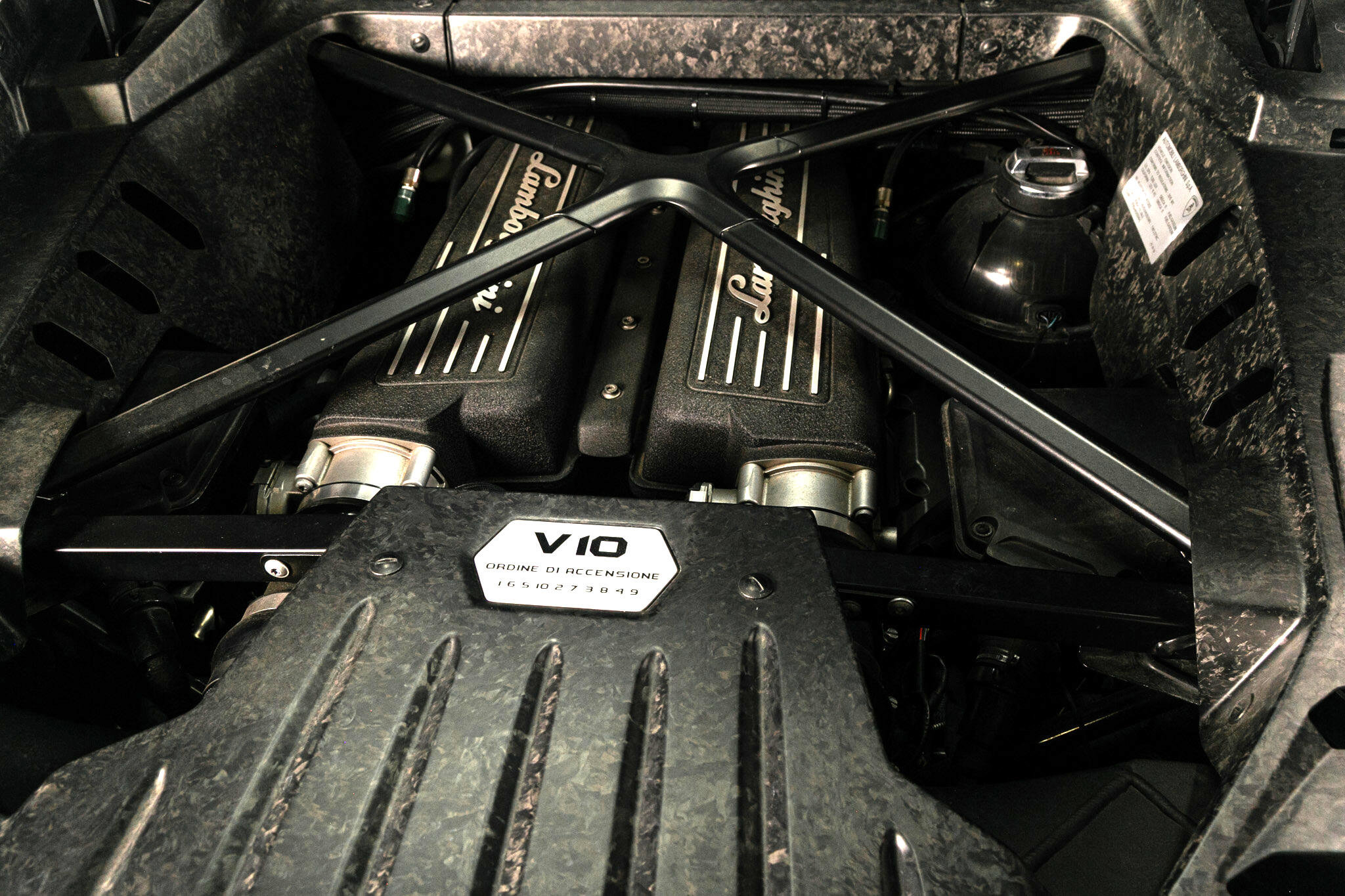 Used 2015 Lamborghini Huracan LP 610-4 image 98