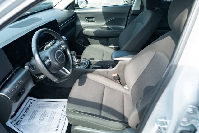 Used 2025 Hyundai Kona SEL AWD/4WD image 17