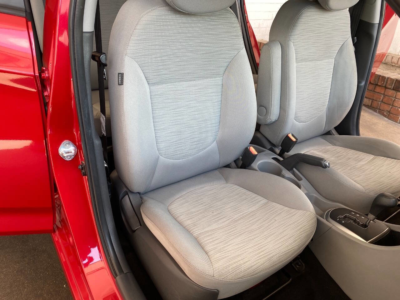 Used 2016 Hyundai Accent SE FWD image 32