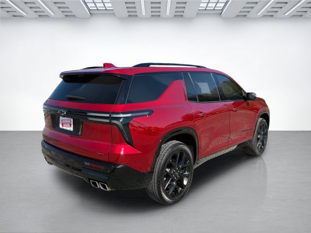 Used 2024 Chevrolet Traverse RS AWD/4WD image 4