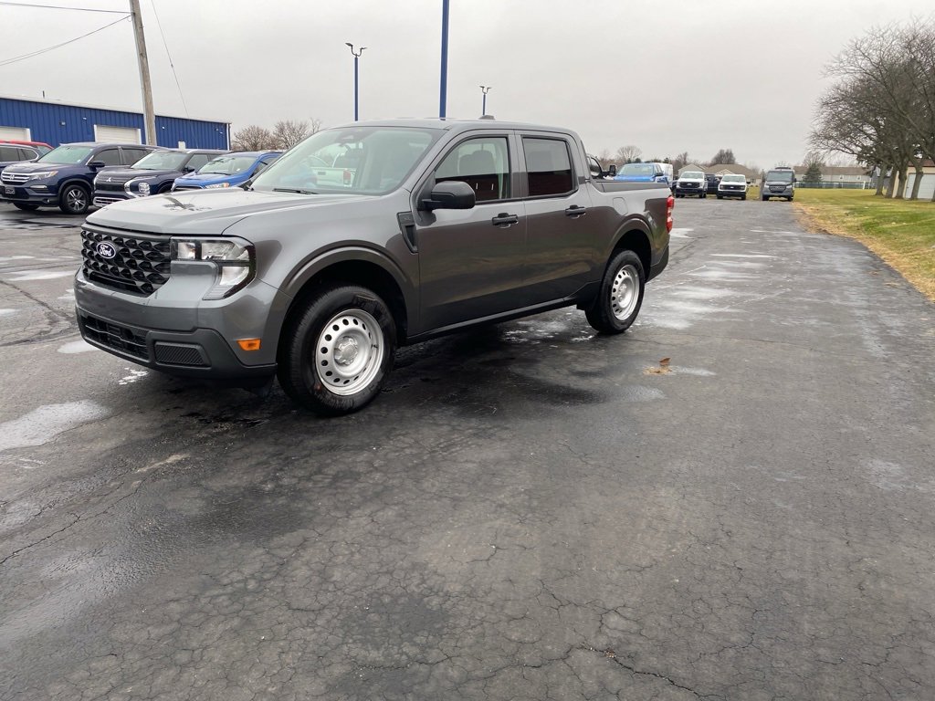 New 2026 Ford Maverick XL image 3