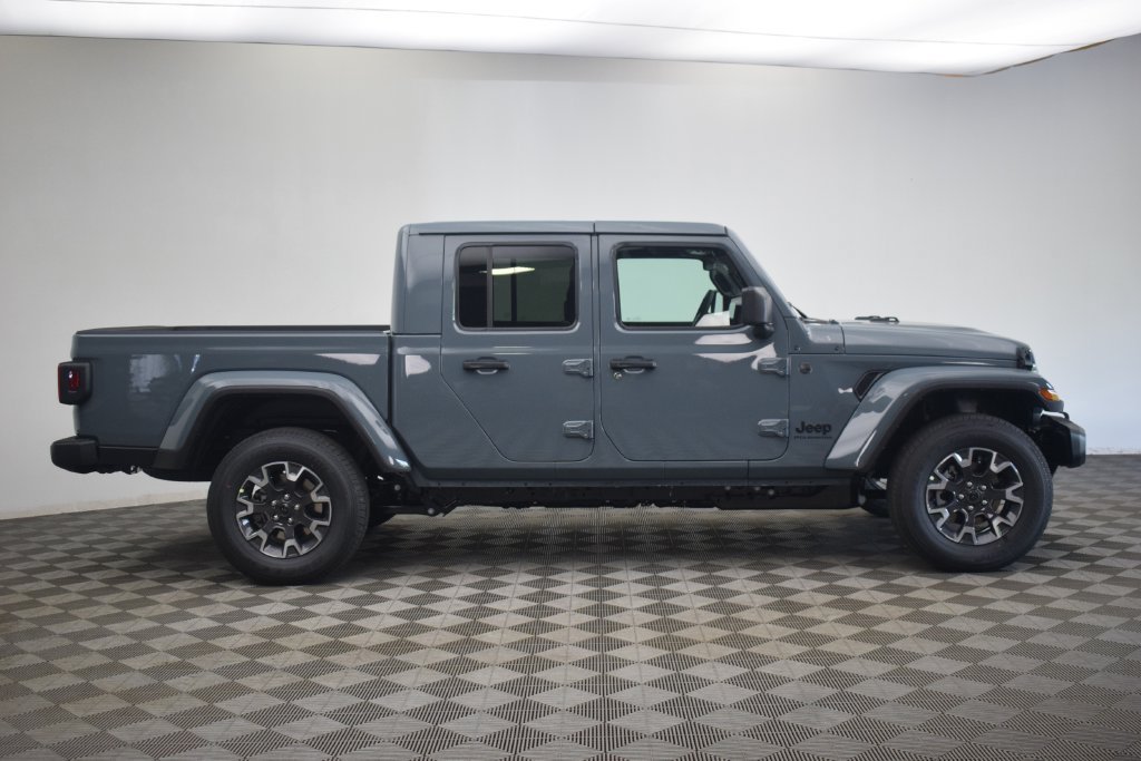New 2026 Jeep Gladiator Sport AWD/4WD image 6