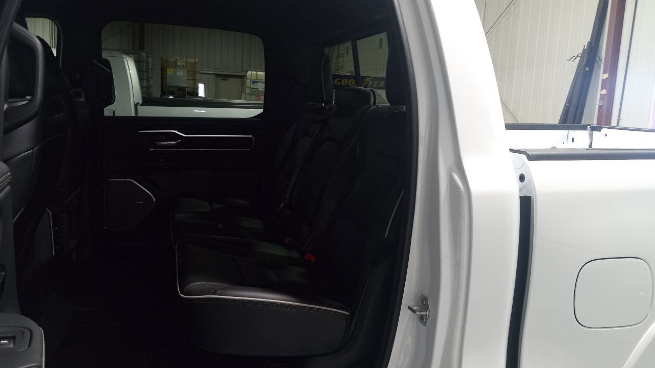 New 2026 RAM 1500 Laramie AWD/4WD image 7