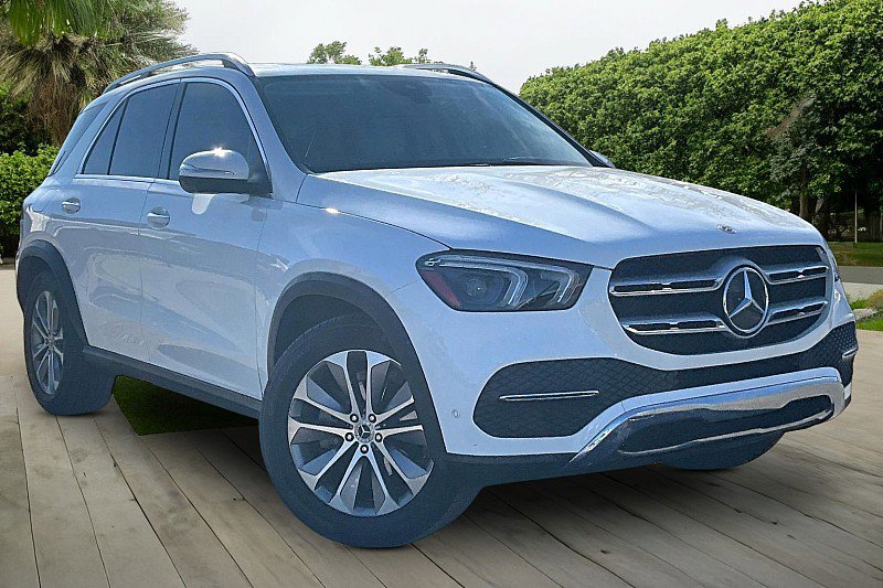 Used 2021 Mercedes-Benz GLE 350 4MATIC w/ Premium Package image 11