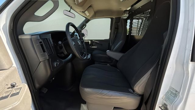 Used 2024 GMC Savana 2500 w/ Driver Convenience Package RWD image 18