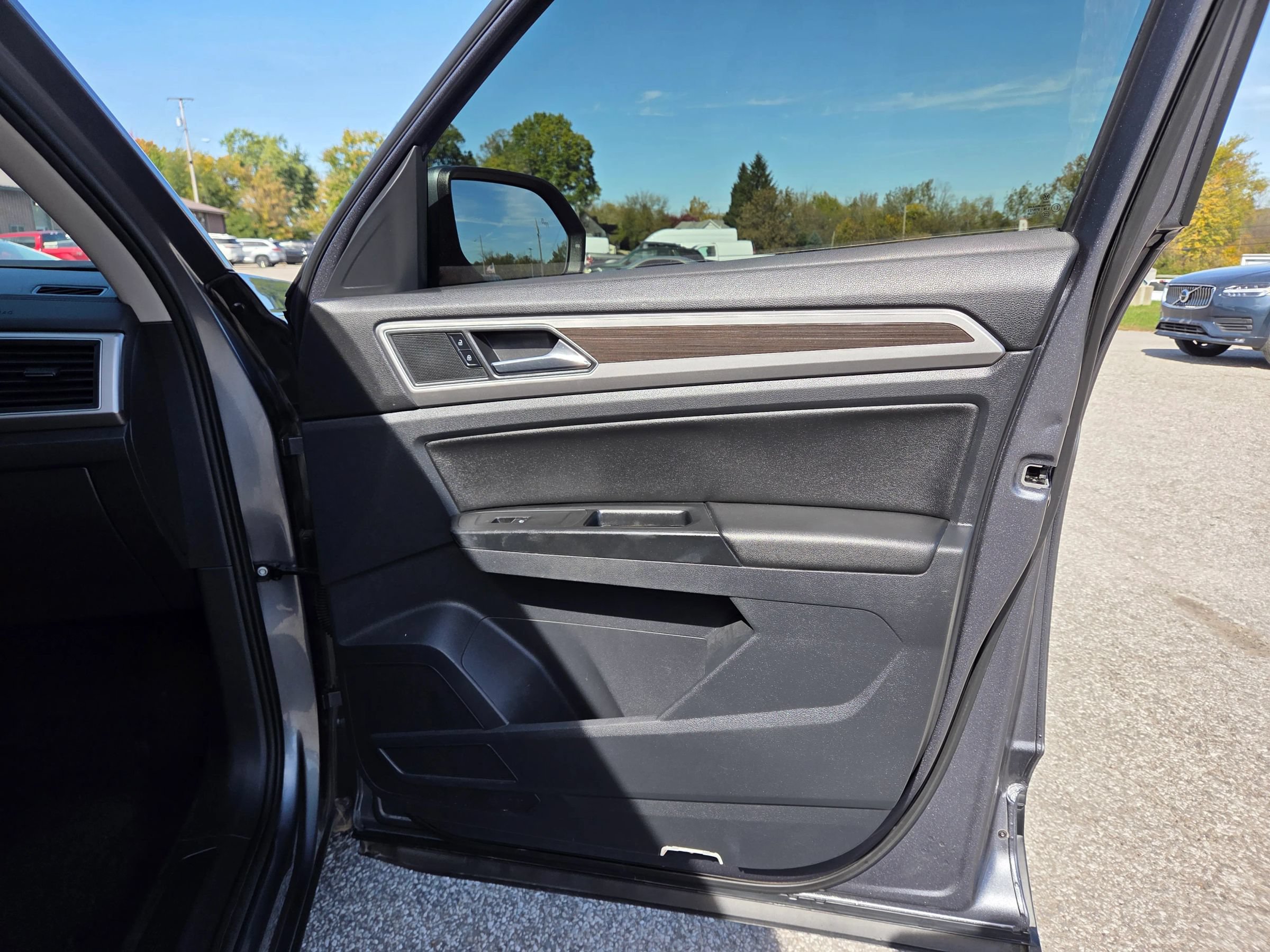 Used 2019 Volkswagen Atlas SE AWD/4WD image 22