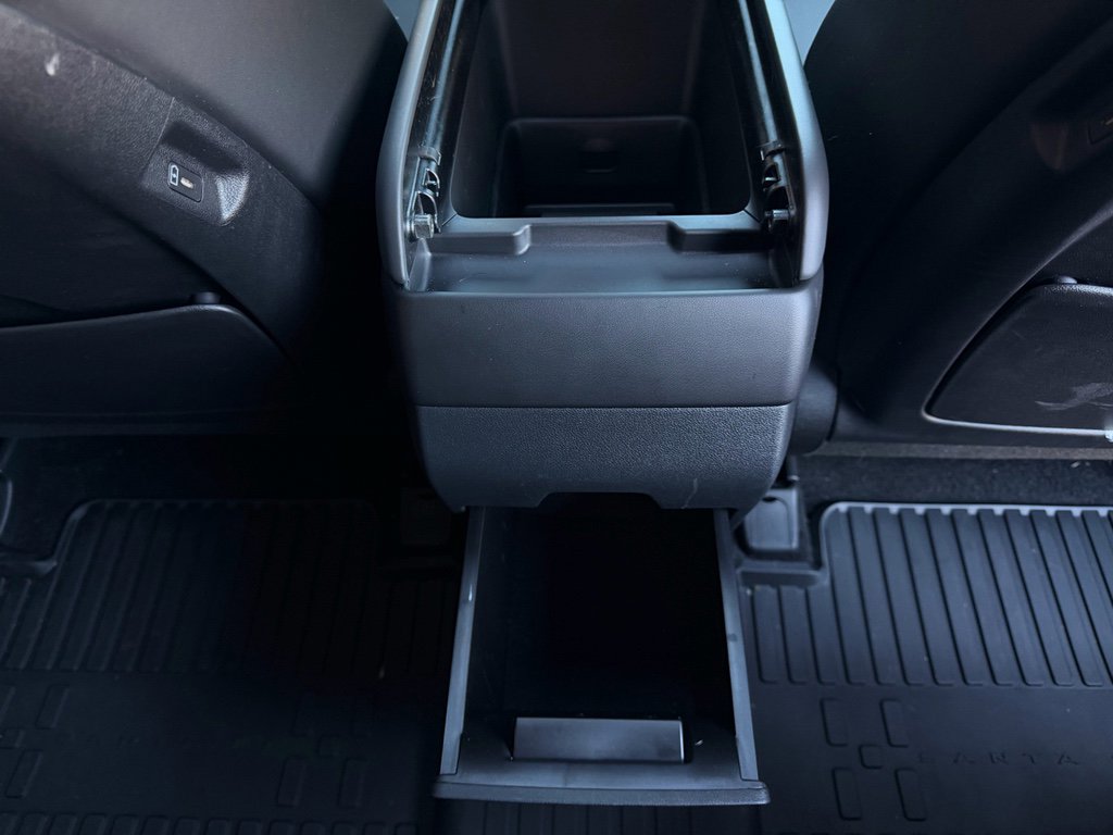 Used 2025 Hyundai Santa Fe XRT image 29