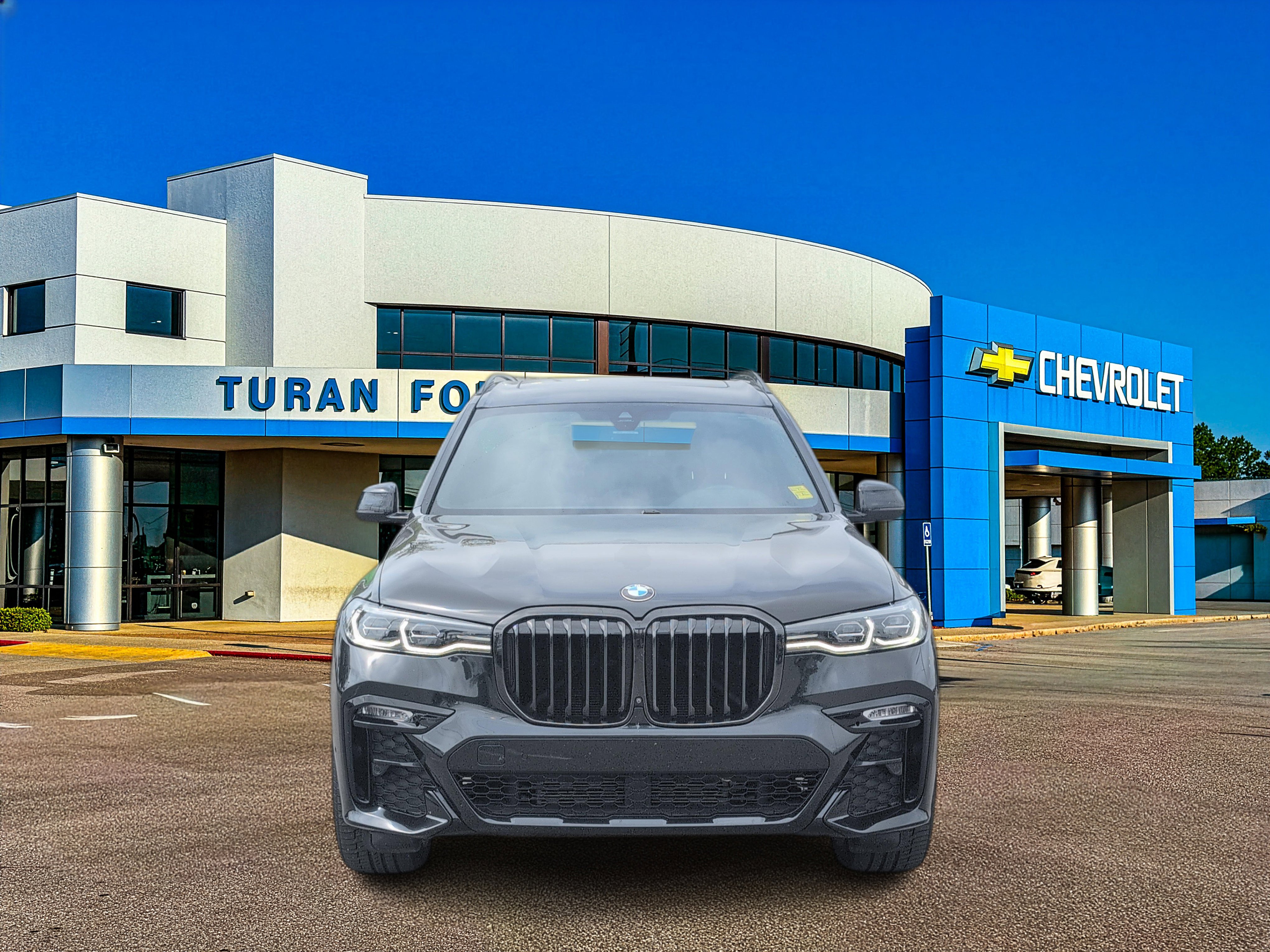 Used 2022 BMW X7 xDrive40i w/ M Sport Package AWD/4WD image 9