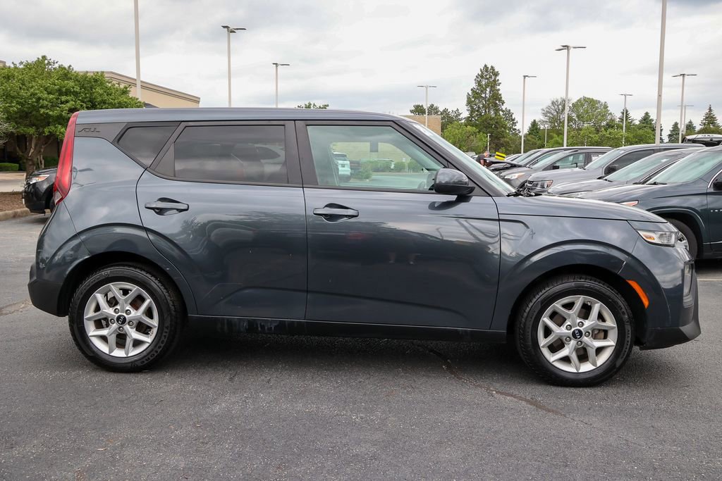 Used 2020 Kia Soul S FWD image 13