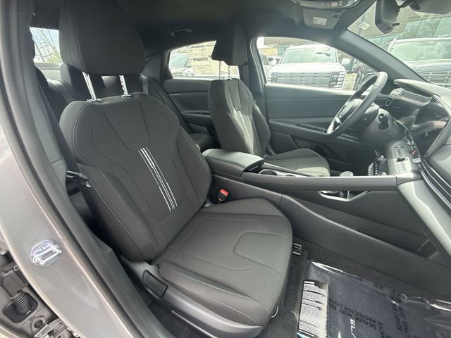 New 2026 Hyundai Elantra Sport w/ Cargo Package FWD image 23