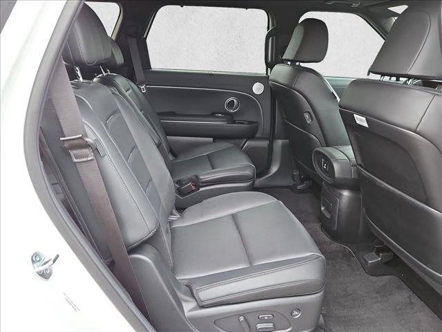 Used 2026 Hyundai Palisade Calligraphy FWD image 17