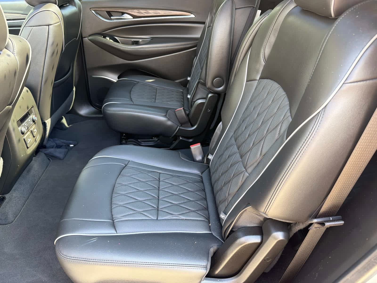 Used 2024 Buick Enclave Avenir w/ Avenir Technology Package AWD/4WD image 13