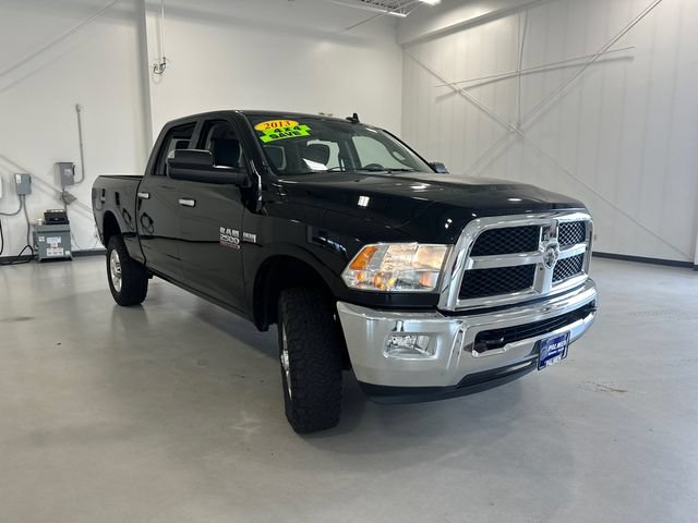 Used 2014 RAM 2500 SLT w/ Luxury Group AWD/4WD image 3
