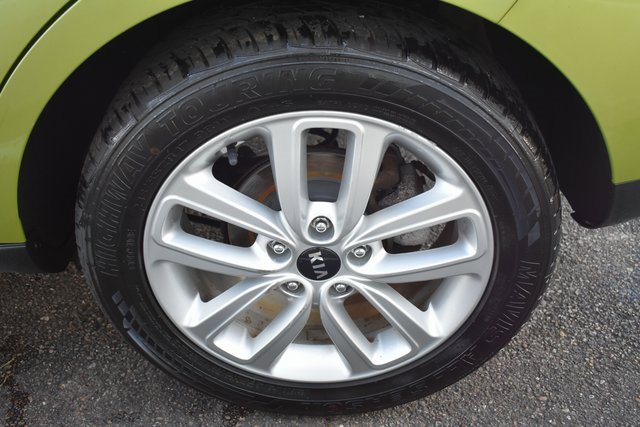 Used 2017 Kia Soul + image 40