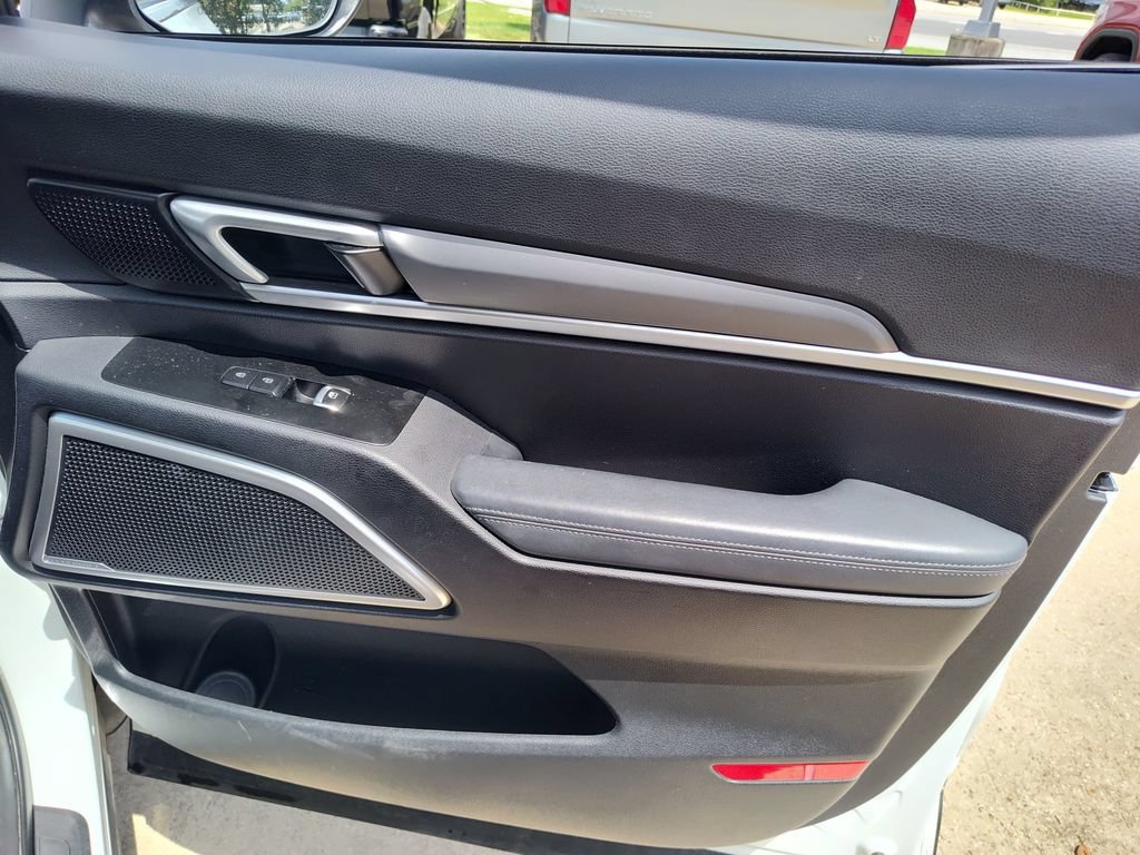 Used 2020 Kia Telluride S w/ S 8 Passenger Seating Package FWD image 32