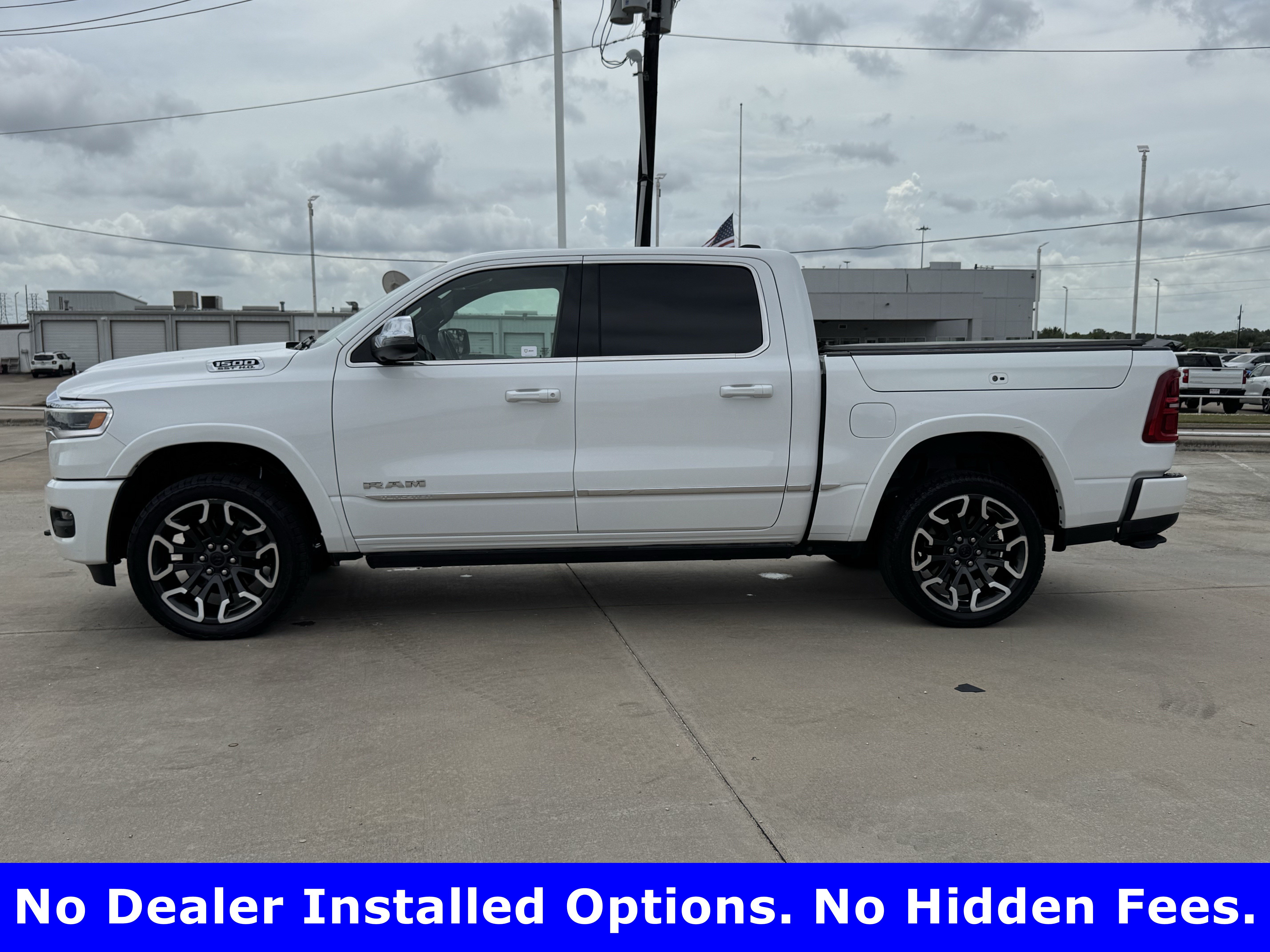 Used 2025 RAM 1500 Limited AWD/4WD image 3