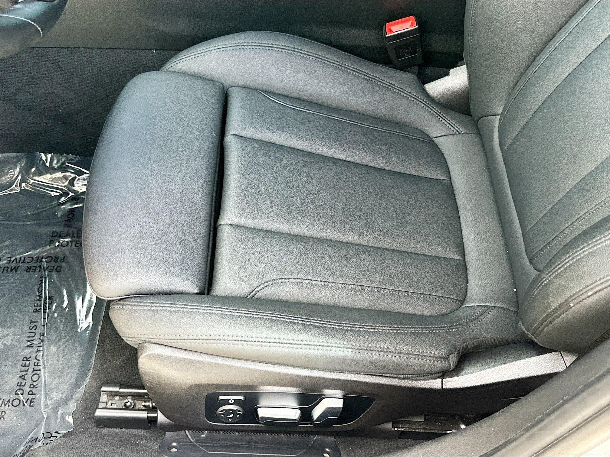 Used 2021 BMW 330i Sedan w/ Convenience Package RWD image 19