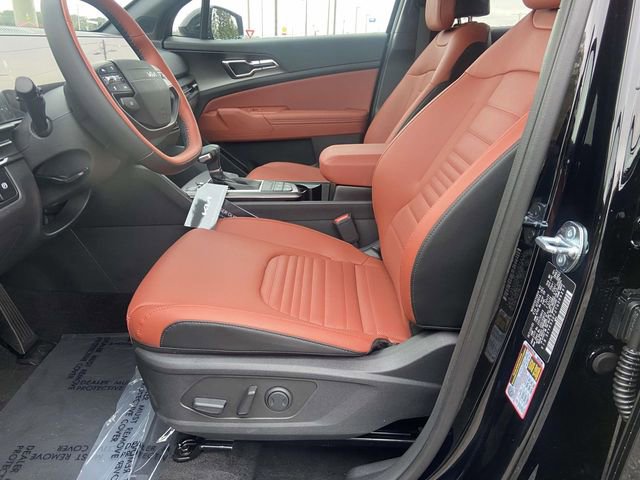 New 2026 Kia Sportage SX FWD image 11