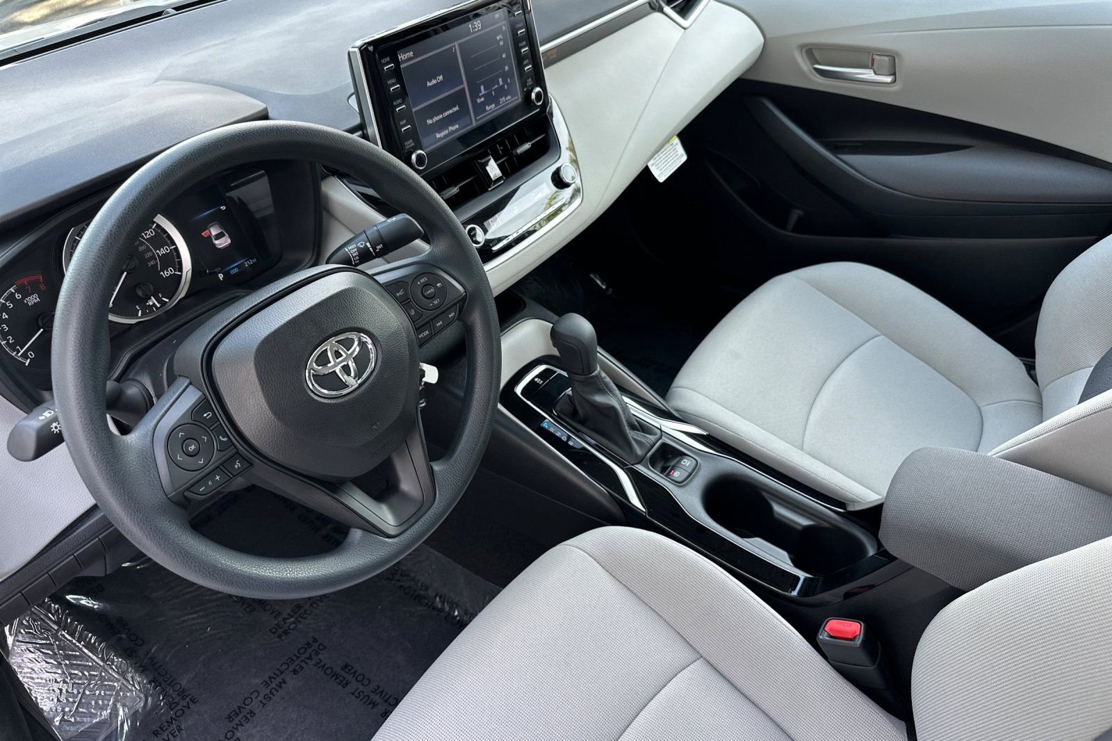 Used 2020 Toyota Corolla LE w/ Carpet Mat Package (TMS) image 10