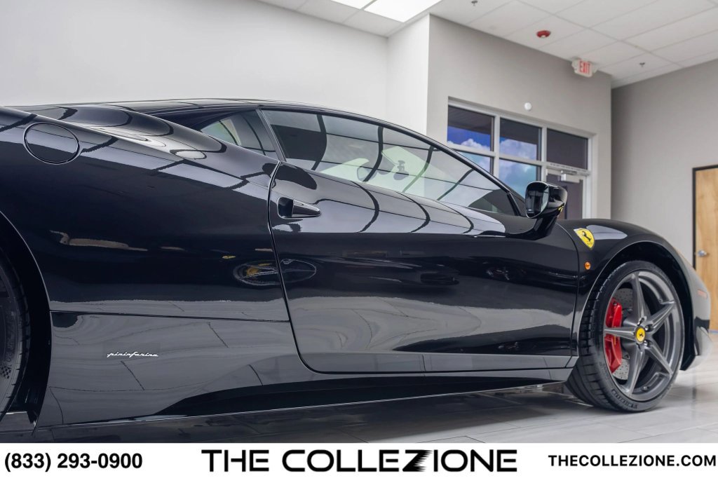 Used 2014 Ferrari 458 Italia Coupe RWD image 31