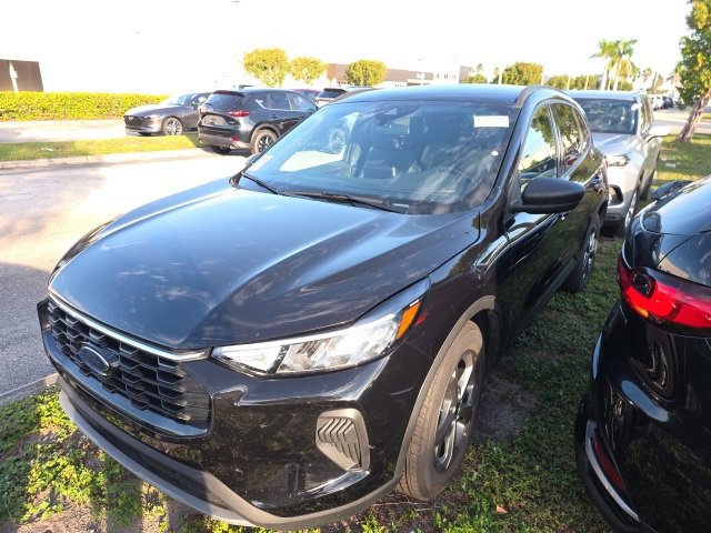 Used 2025 Ford Escape ST-Line