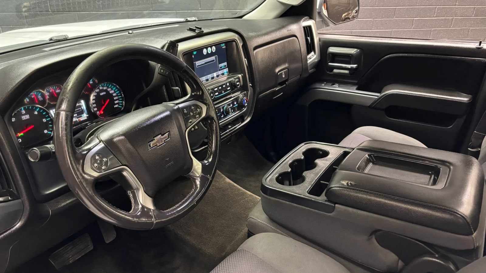 Used 2015 Chevrolet Silverado 1500 LT w/ All Star Edition AWD/4WD image 7