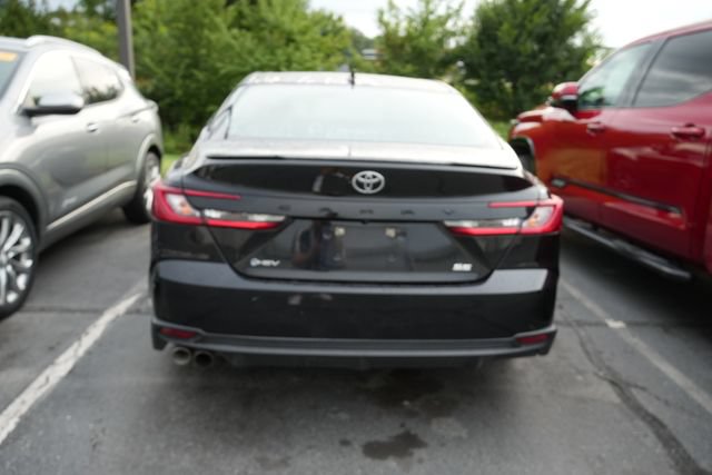 Used 2025 Toyota Camry SE FWD image 8