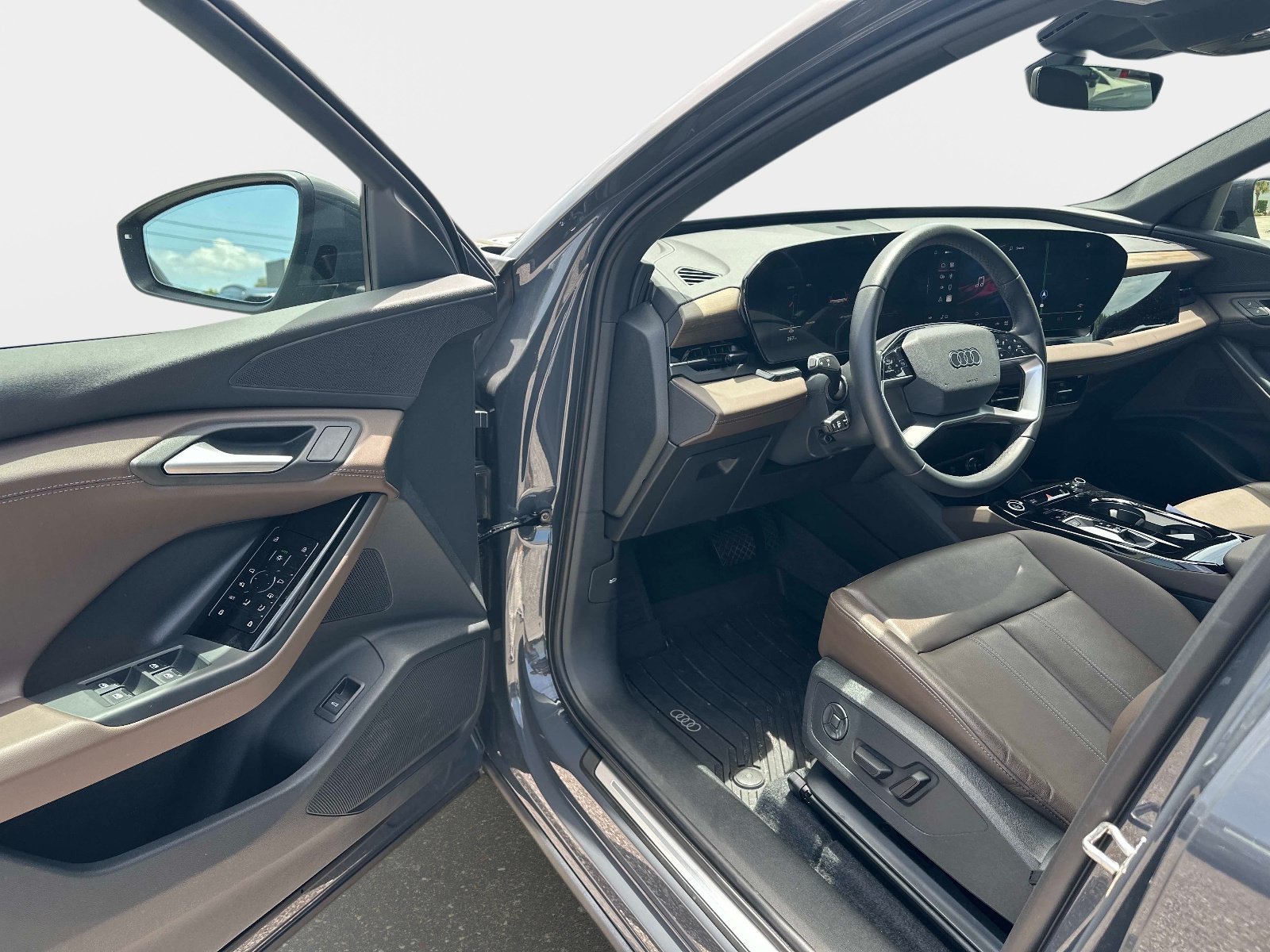 Certified 2025 Audi Q6 e-tron Prestige w/ 20" Wheel Package AWD/4WD image 33