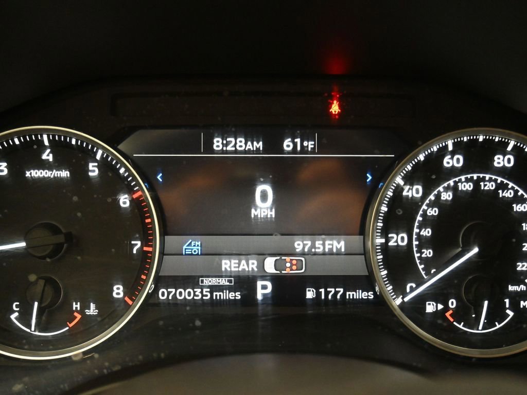 Used 2022 Mitsubishi Outlander ES image 8