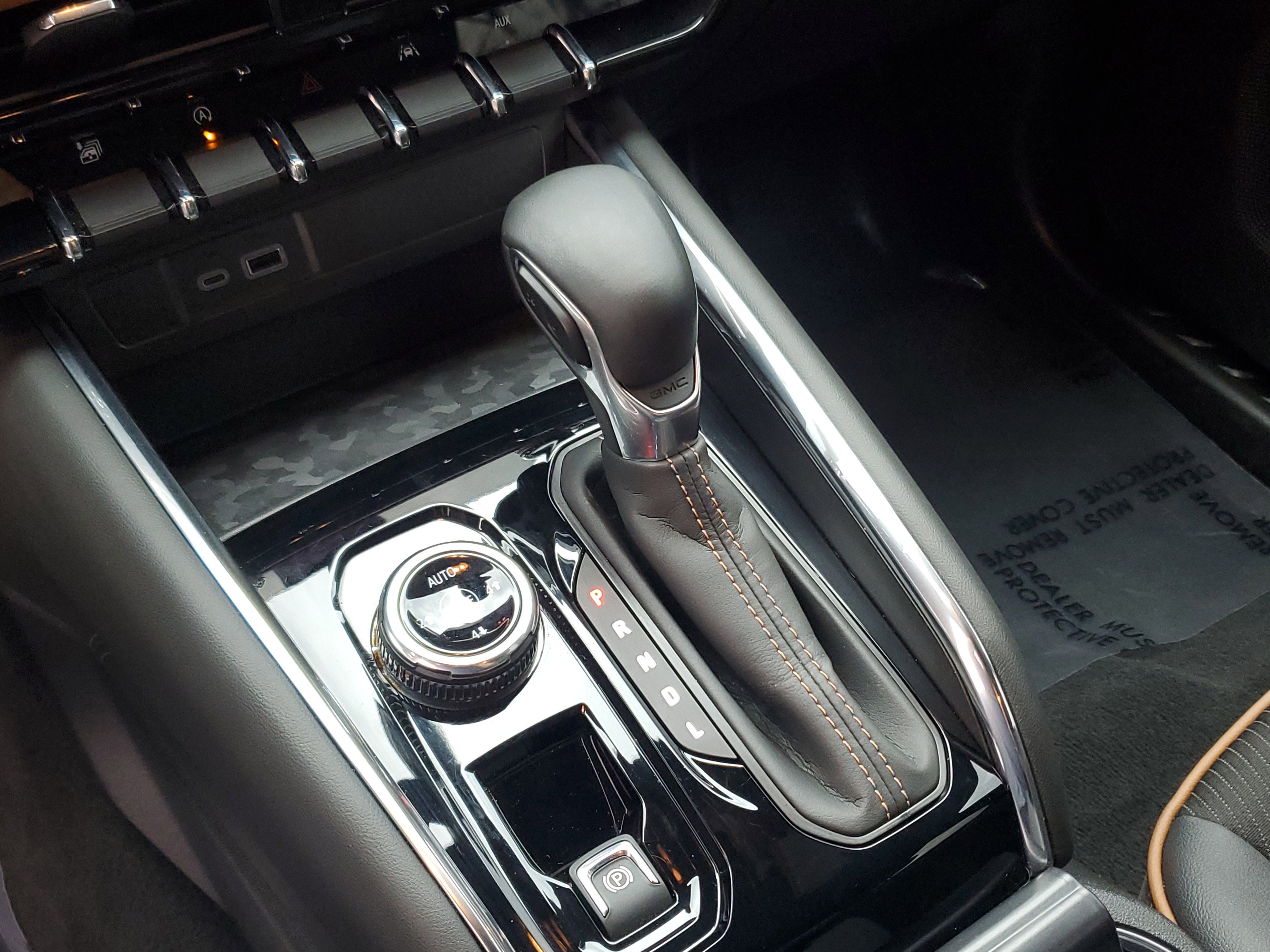 Used 2024 GMC Canyon AT4 w/ LPO, Off Road Lift Package image 29