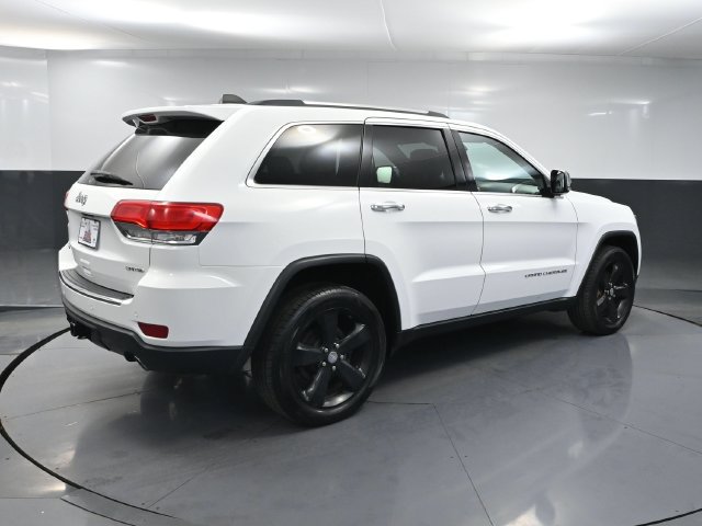 Used 2015 Jeep Grand Cherokee Limited w/ Trailer Tow Group IV AWD/4WD image 3