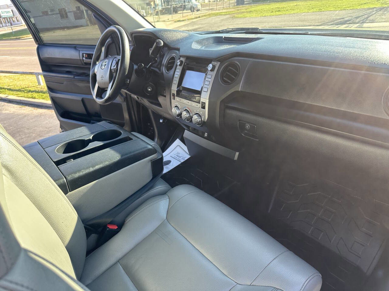 Used 2016 Toyota Tundra SR w/ Tow Package image 17