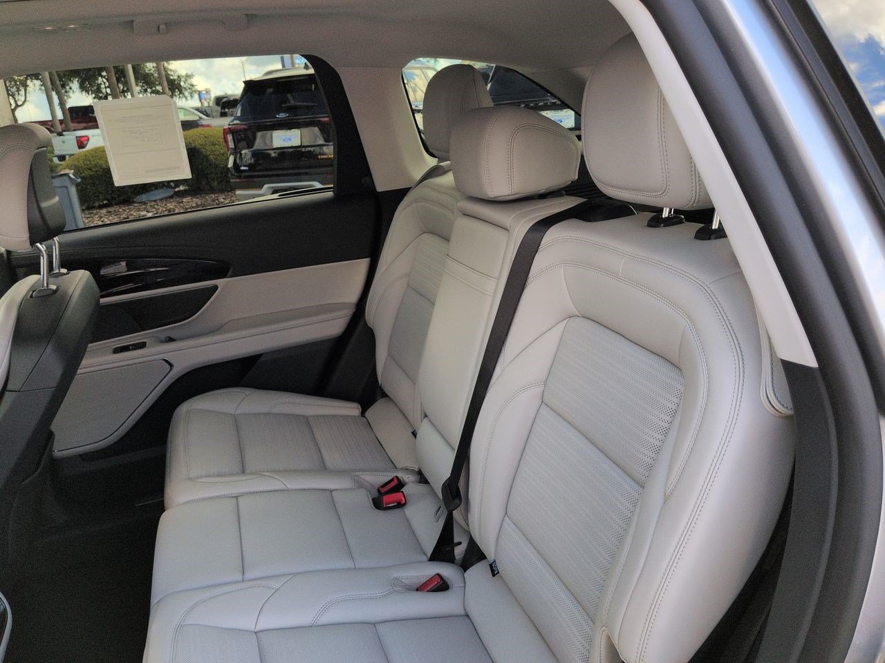 New 2026 Lincoln Nautilus Reserve AWD/4WD image 14