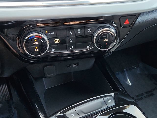 Used 2024 Chevrolet Trax LT w/ Driver Confidence Package FWD image 41