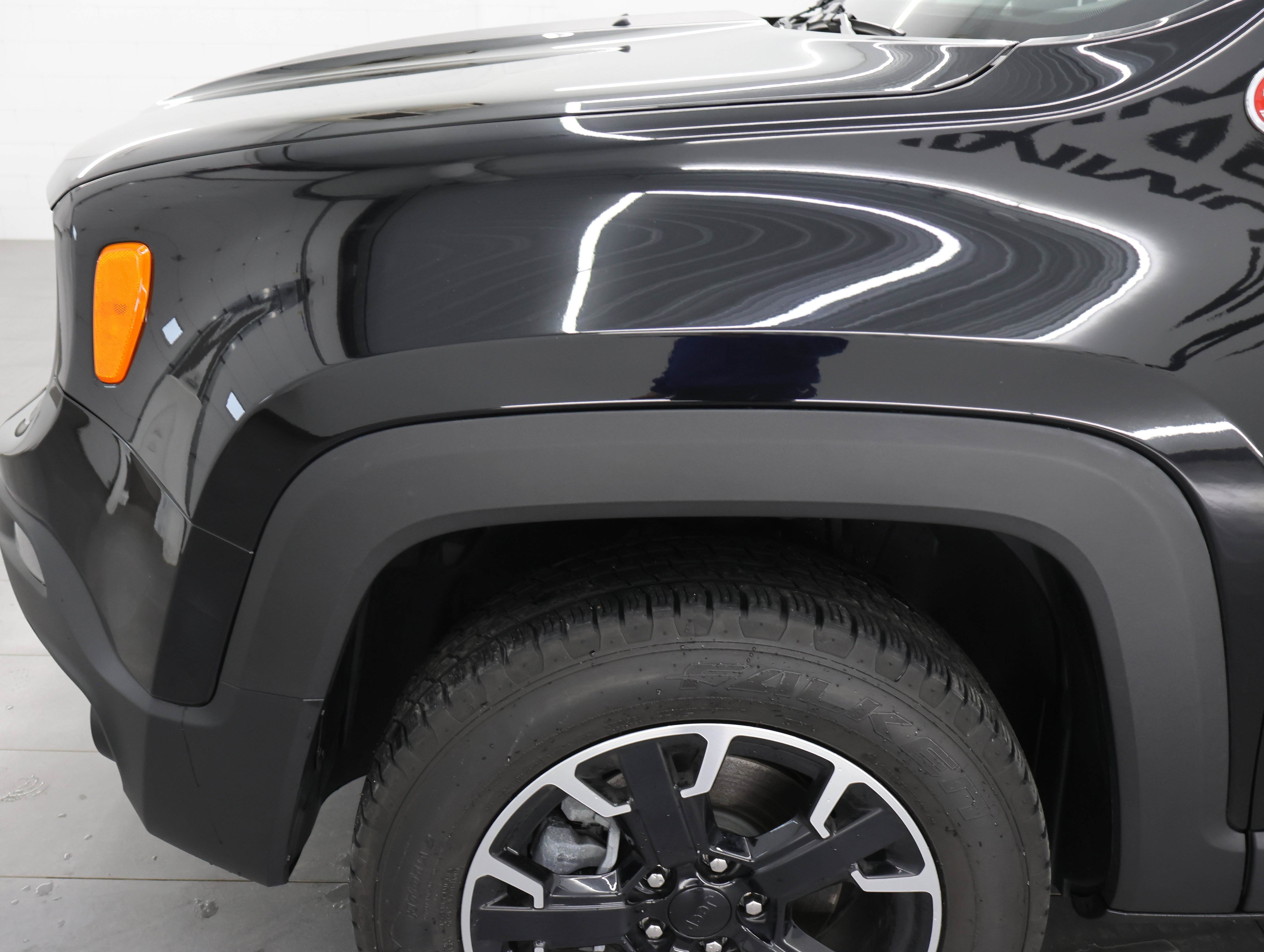 Used 2023 Jeep Renegade Trailhawk w/ Sun/Sound Group AWD/4WD image 32