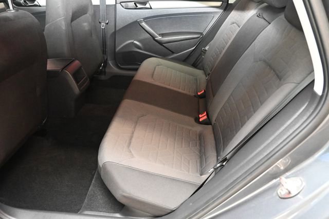 Used 2020 Volkswagen Passat 2.0T S image 3