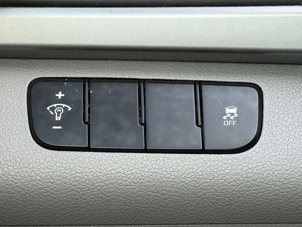 Used 2017 Hyundai Elantra SE FWD image 19