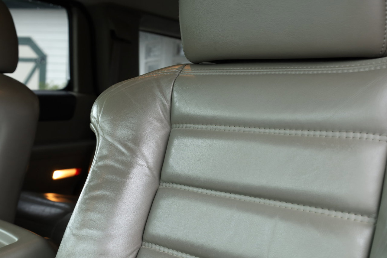 Used 2003 HUMMER H2 w/ Preferred Equipment Group image 36