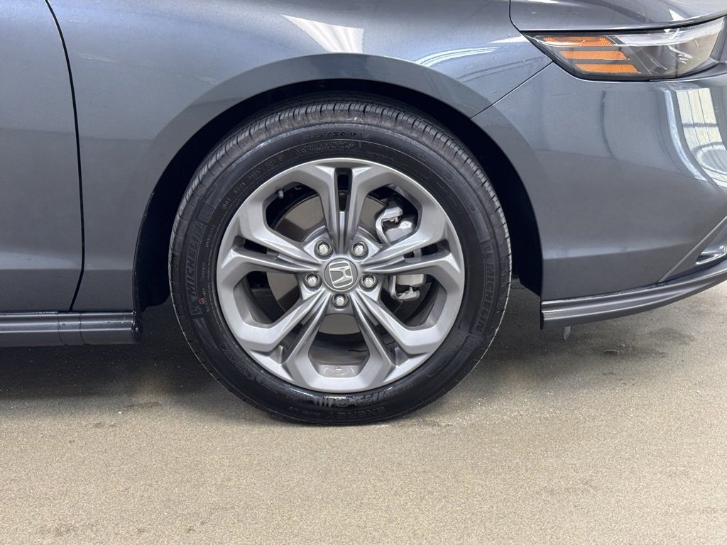 Used 2024 Honda Accord EX image 4