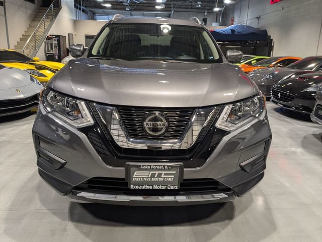 Used 2018 Nissan Rogue SV image 2