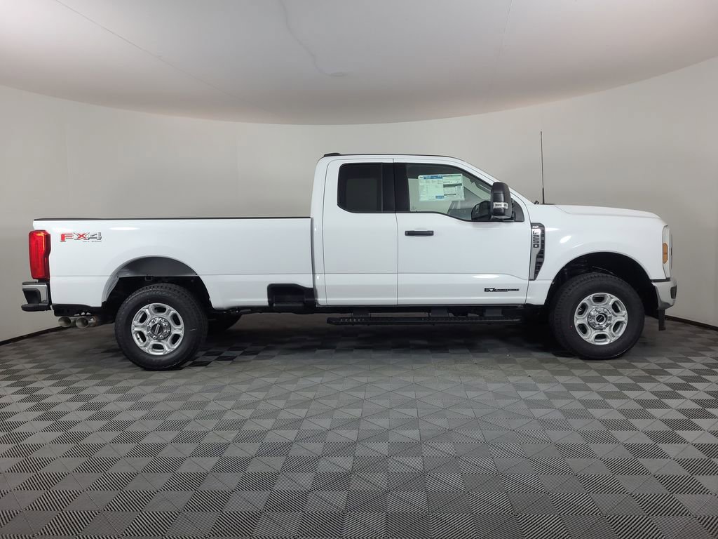 New 2026 Ford F250 XLT image 2